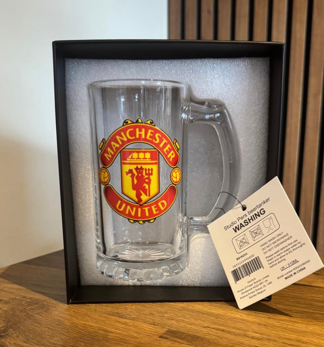 Football Crest Glass Tankard – Personalised Beer Mug | Hibs, Hearts, Celtic, Liverpool, Man United & Scotland Designs | Gift Boxed